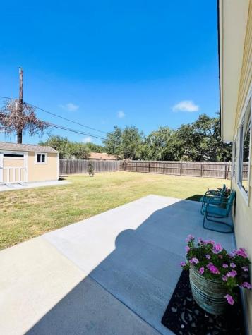 1230 Red Bird Drive Rockport TX 78382