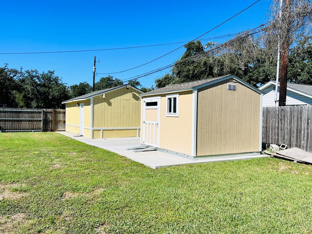 1230 Red Bird Drive Rockport TX 78382