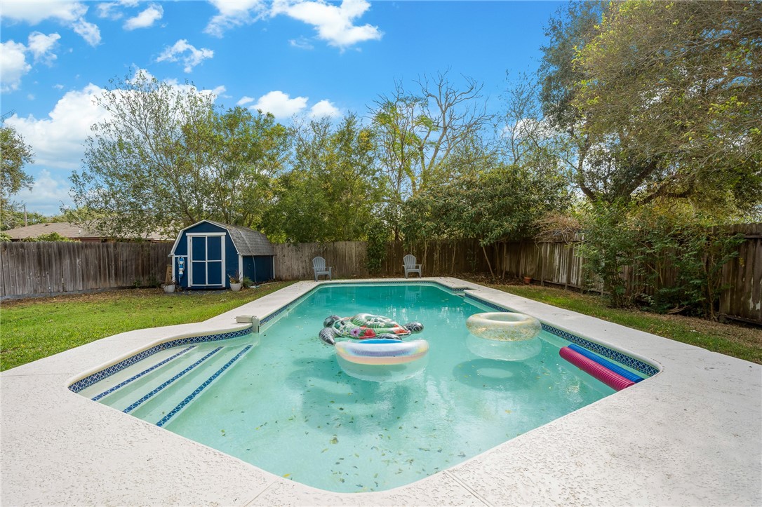 2714 Vancouver Drive Corpus Christi TX 78414