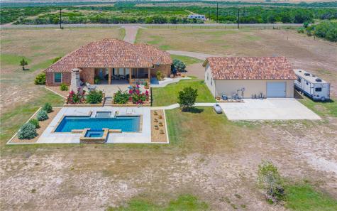 4881 Fm 798 Pawnee TX 78145
