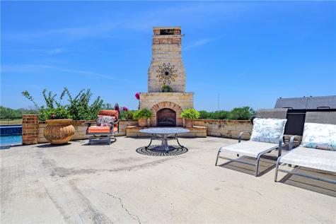 4881 Fm 798 Pawnee TX 78145