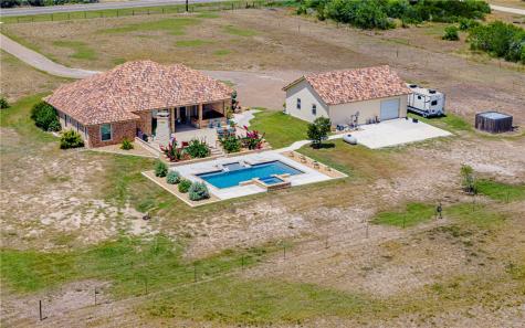 4881 Fm 798 Pawnee TX 78145
