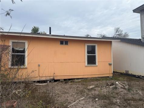 708 Louis Street Alice TX 78332