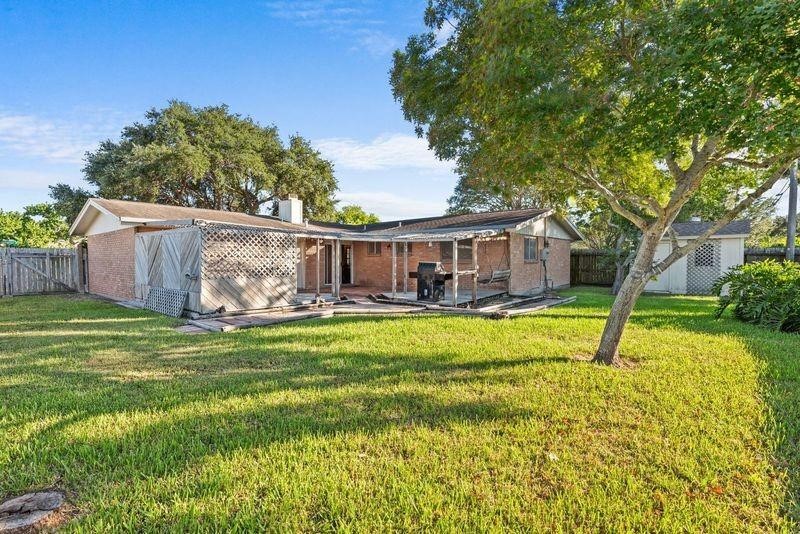 1301 Easthaven Drive Corpus Christi TX 78412