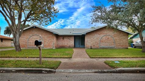 303 Poesta Drive Portland TX 78374