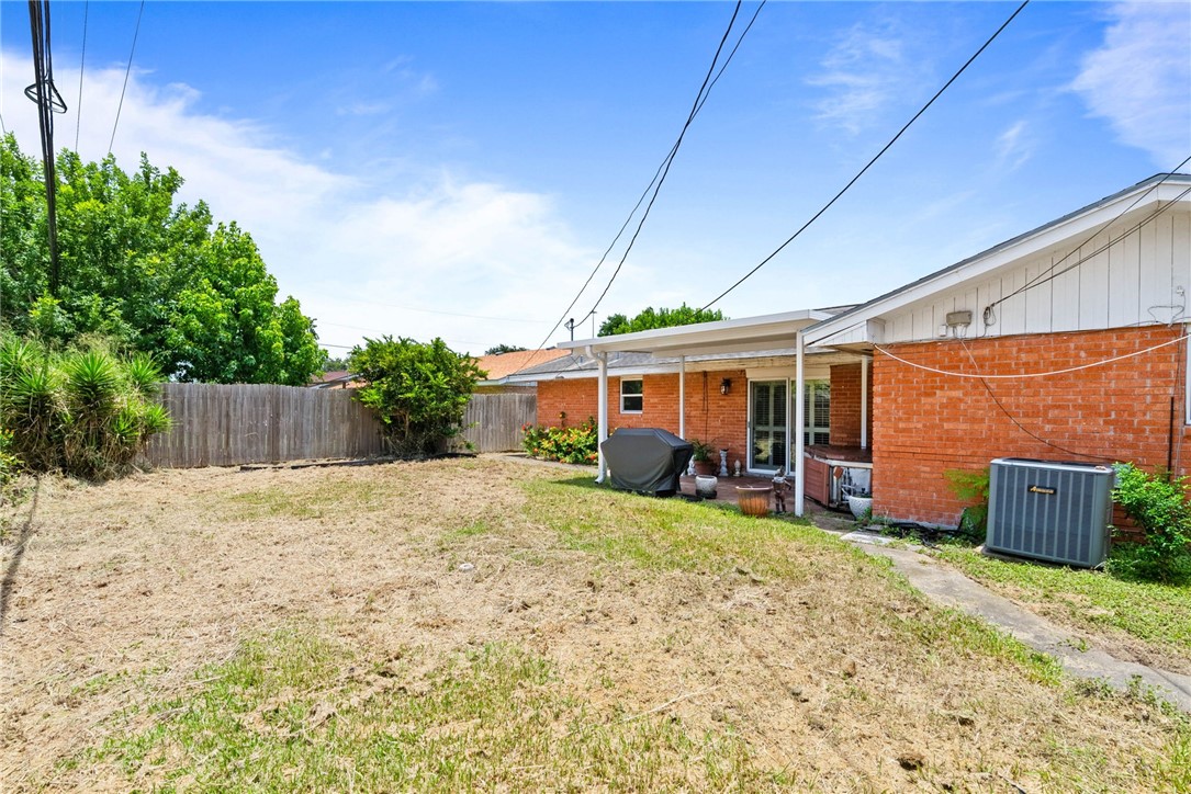 1613 Sandalwood Drive Corpus Christi TX 78412