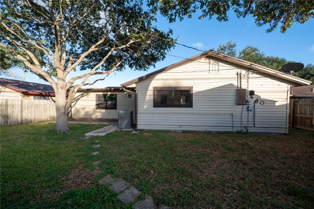 1813 Micheline Drive Corpus Christi TX 78412