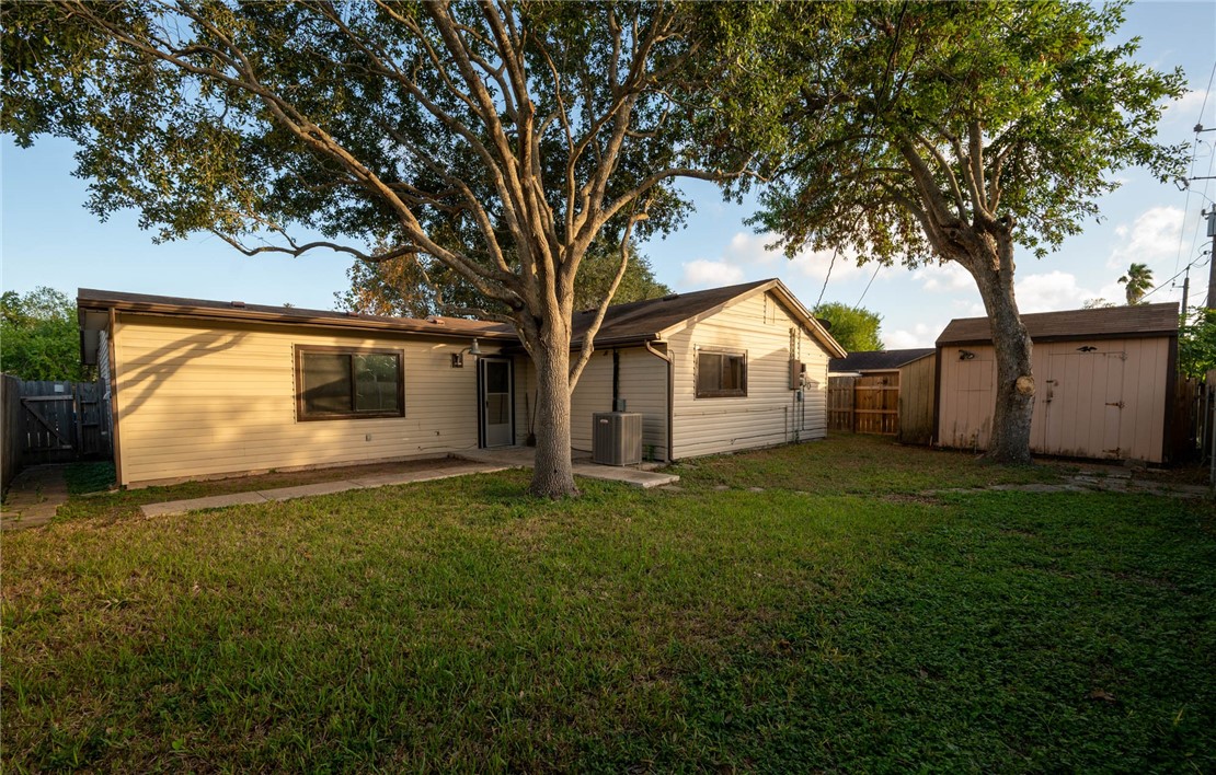 1813 Micheline Drive Corpus Christi TX 78412