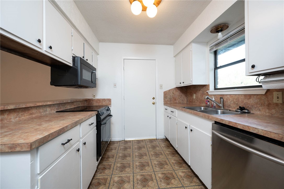 1813 Micheline Drive Corpus Christi TX 78412