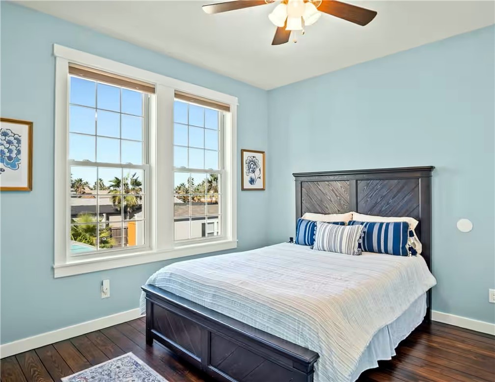 1524 Whispering Sands Street Port Aransas TX 78373