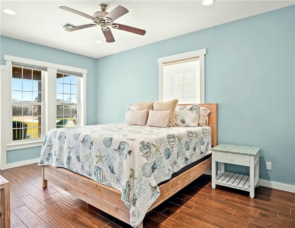 1524 Whispering Sands Street Port Aransas TX 78373