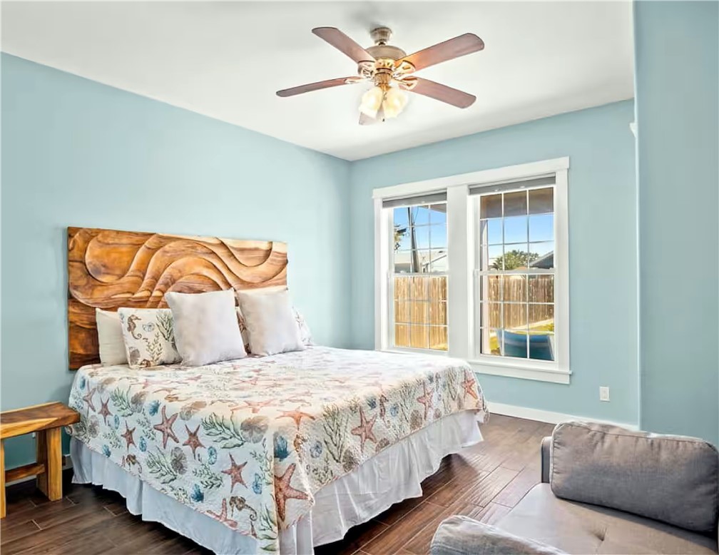 1524 Whispering Sands Street Port Aransas TX 78373