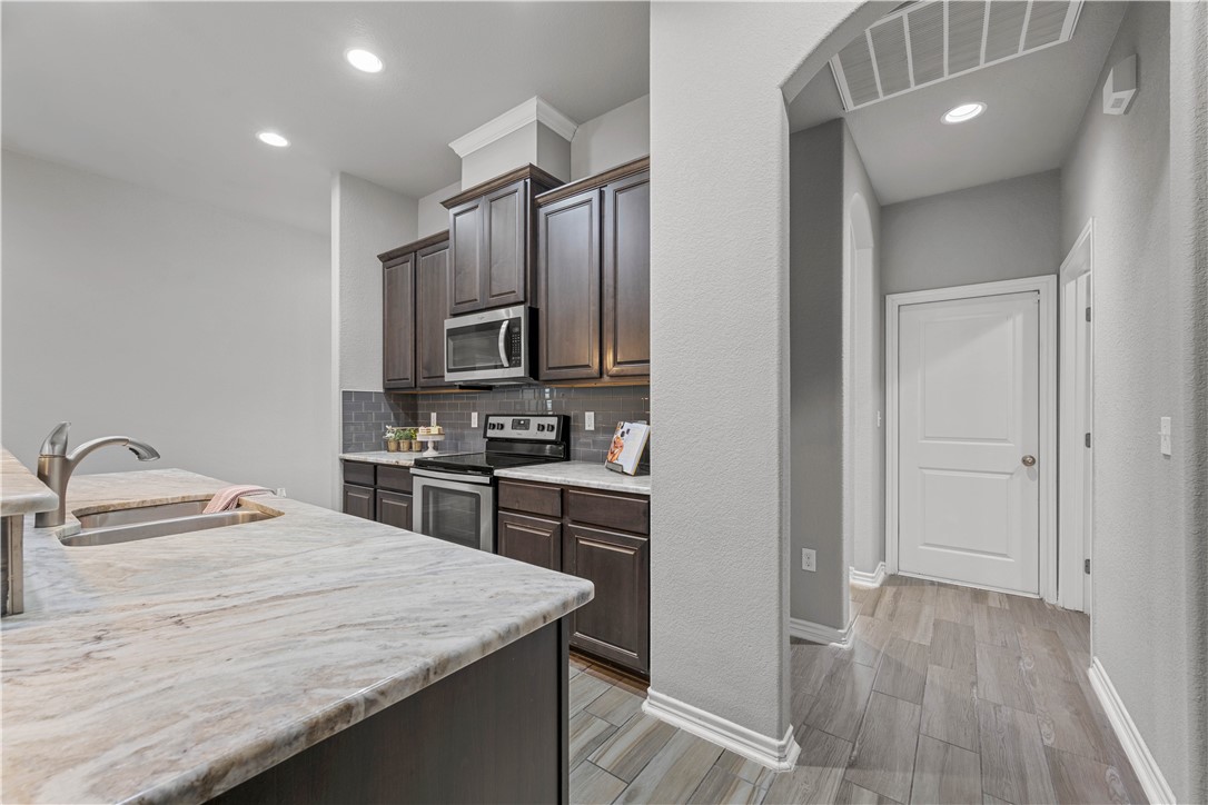 118 Norwood Oaks Drive Rockport TX 78382