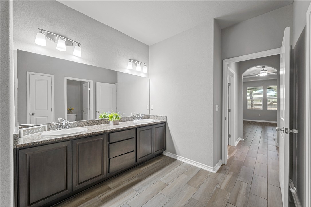118 Norwood Oaks Drive Rockport TX 78382