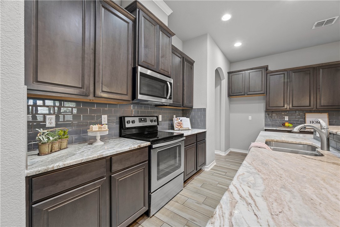 118 Norwood Oaks Drive Rockport TX 78382