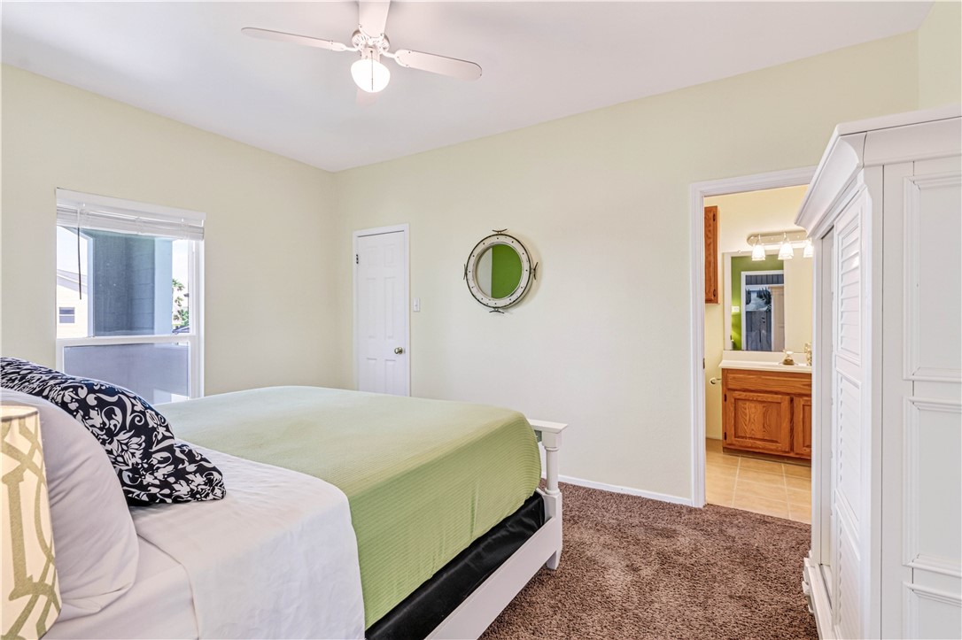 909 Whispering Sands Street Port Aransas TX 78373
