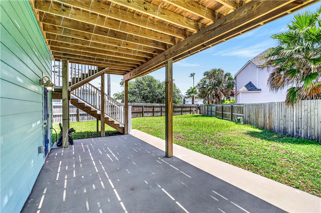 909 Whispering Sands Street Port Aransas TX 78373