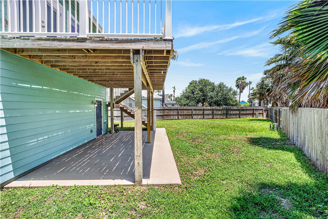 909 Whispering Sands Street Port Aransas TX 78373
