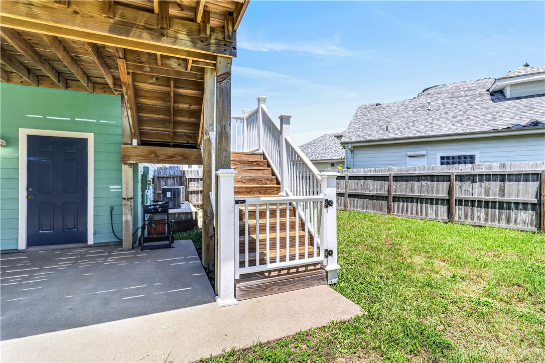 909 Whispering Sands Street Port Aransas TX 78373