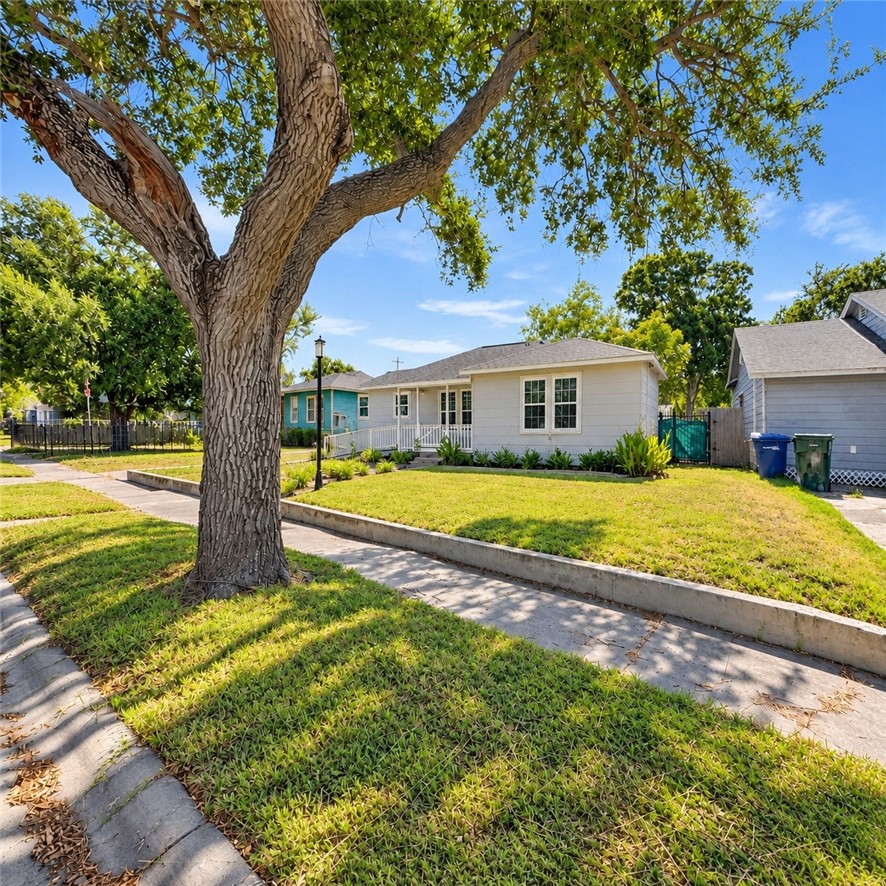 645 Mcclendon Street Corpus Christi TX 78404