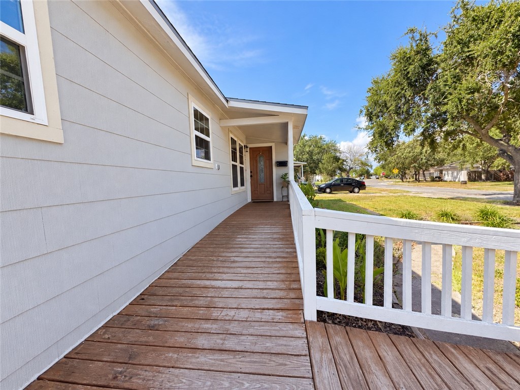 645 Mcclendon Street Corpus Christi TX 78404