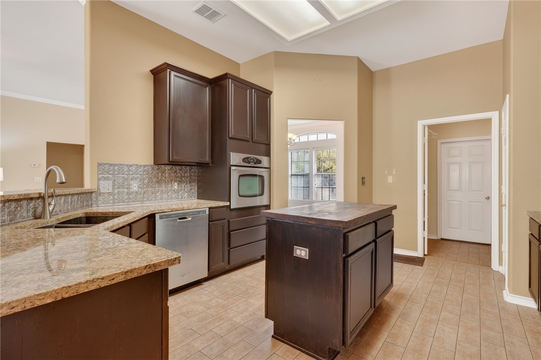 461 Augusta Drive Rockport TX 78382
