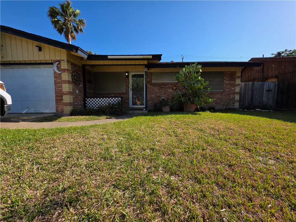 5822 Woodhaven Drive Corpus Christi TX 78412