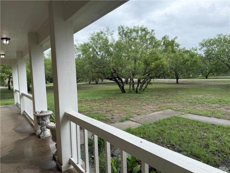 5758 Grand Lake Circle Robstown TX 78380