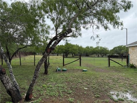 5758 Grand Lake Circle Robstown TX 78380