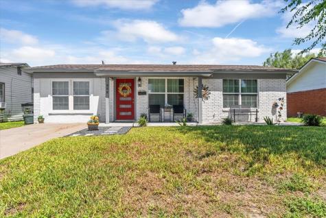 909 Loma Street Alice TX 78332