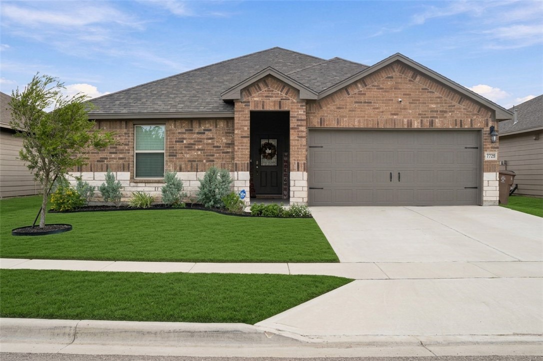 7729 Bullrider Drive Corpus Christi TX 78414