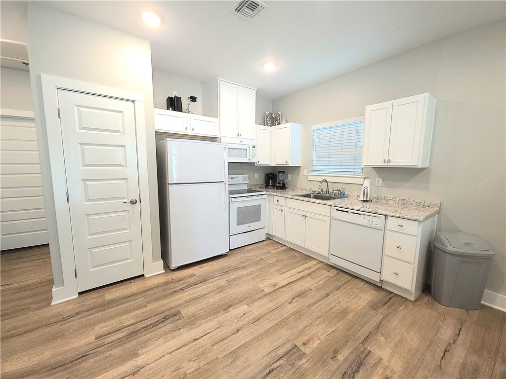 121 Oasis Circle Rockport TX 78382