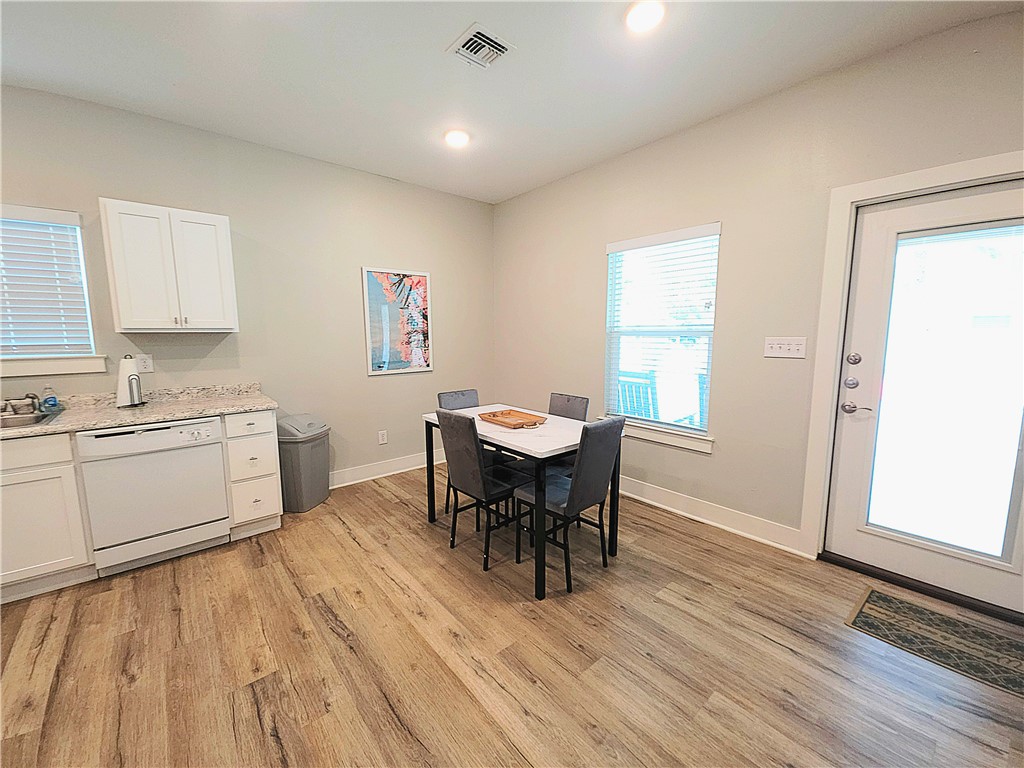 121 Oasis Circle Rockport TX 78382