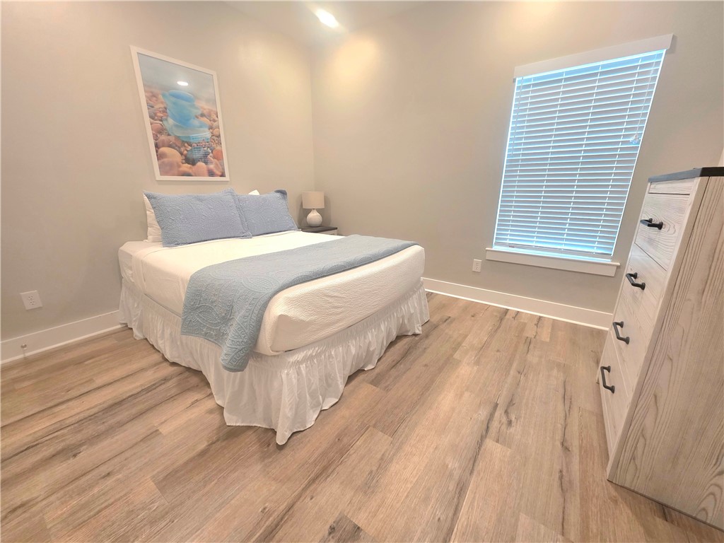 121 Oasis Circle Rockport TX 78382
