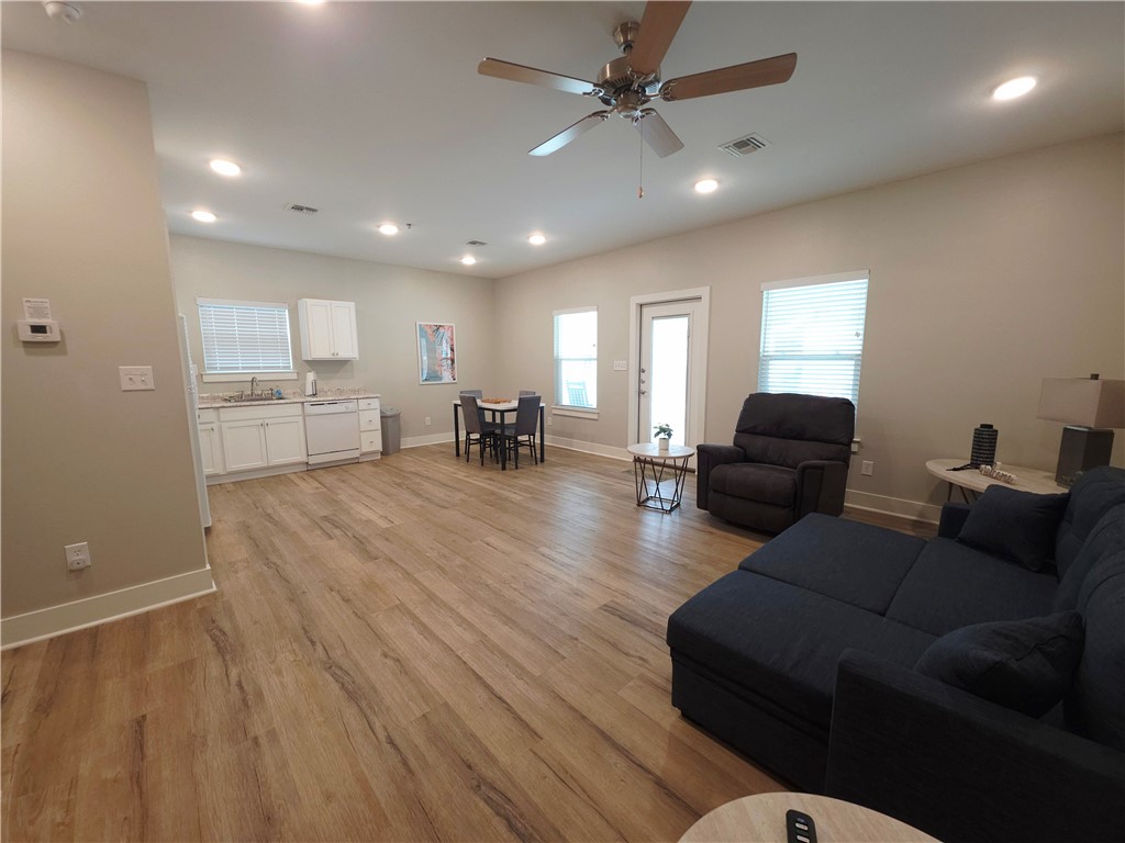 121 Oasis Circle Rockport TX 78382