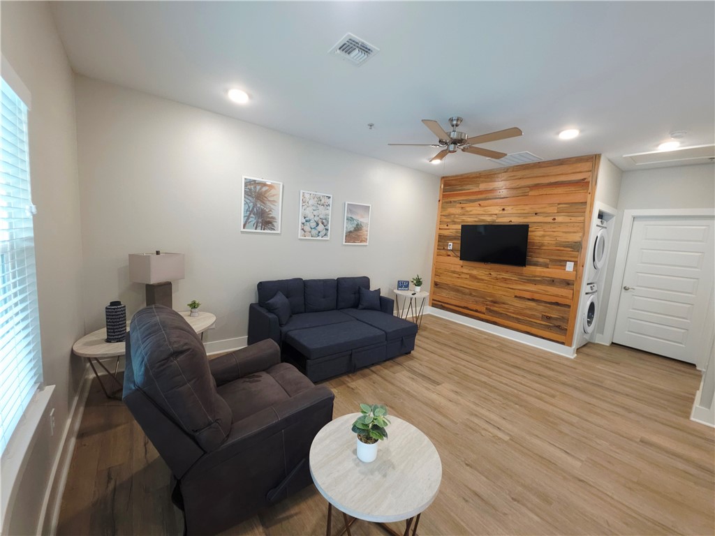 121 Oasis Circle Rockport TX 78382