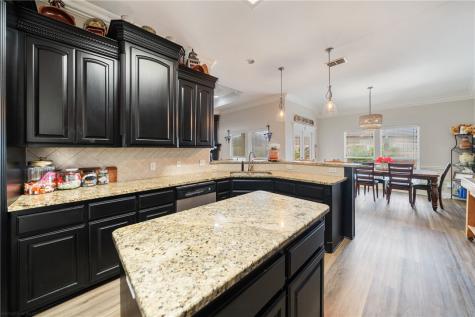 6033 Timbergate Drive Corpus Christi TX 78414