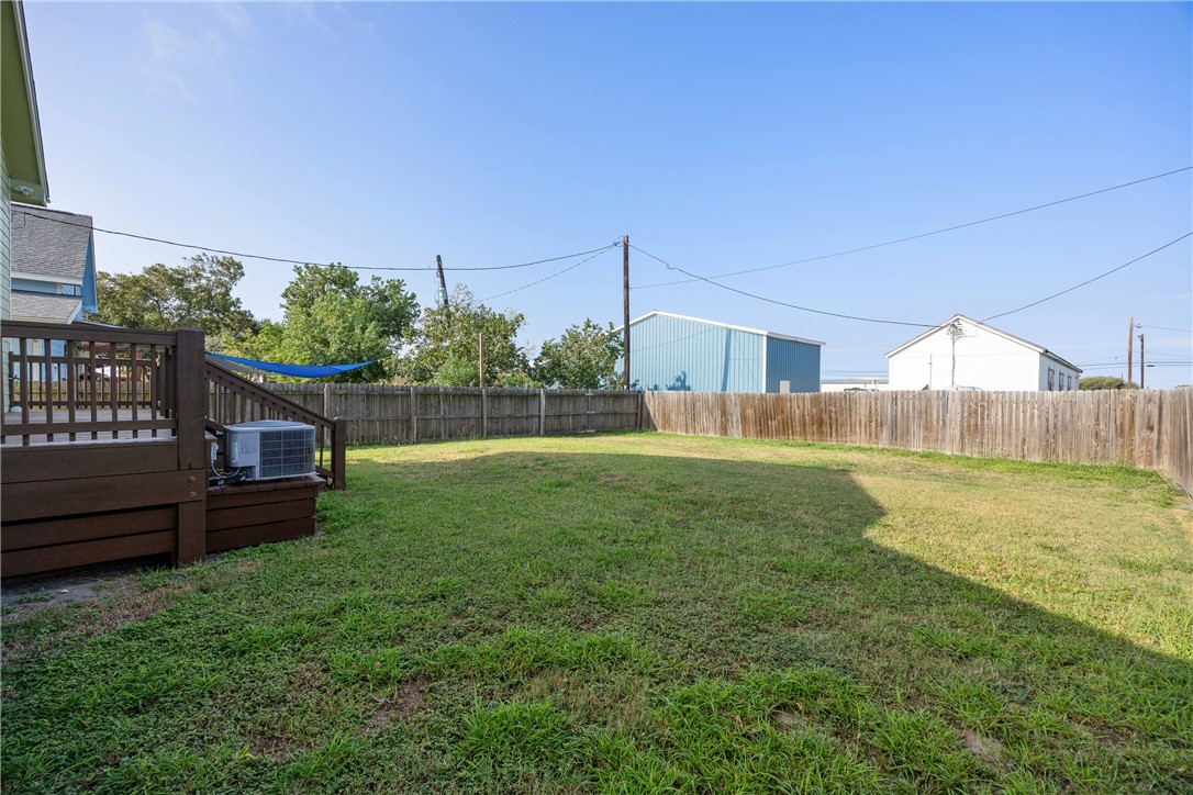 1403 S Young Street Rockport TX 78382