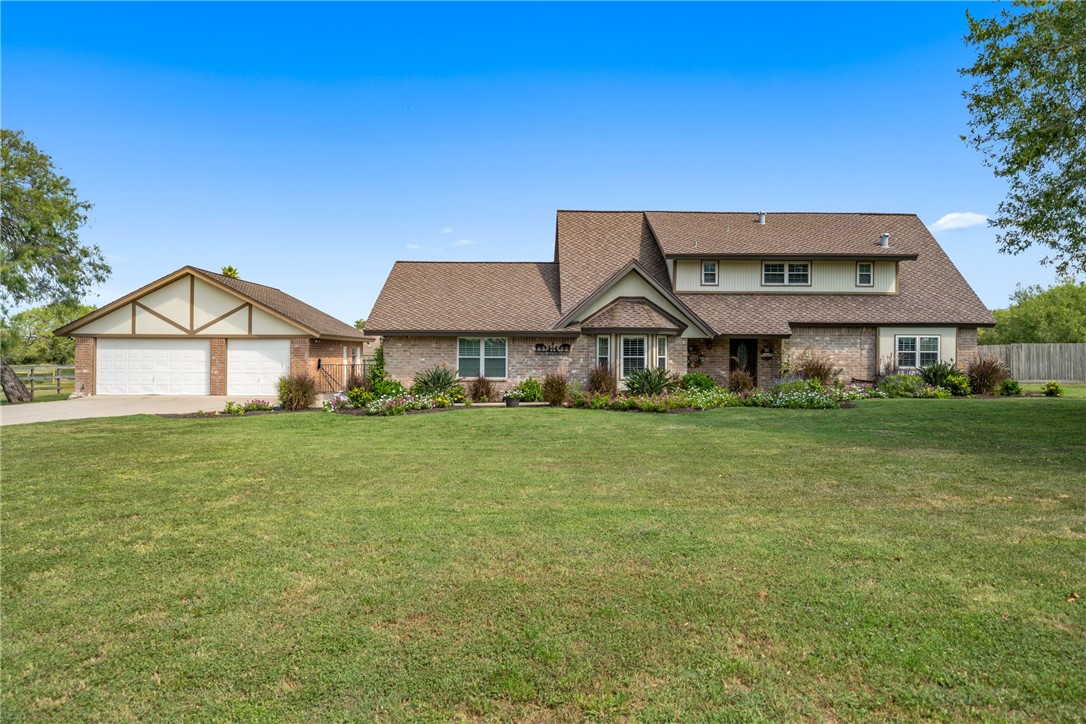 3974 Bobwhite Robstown TX 78380