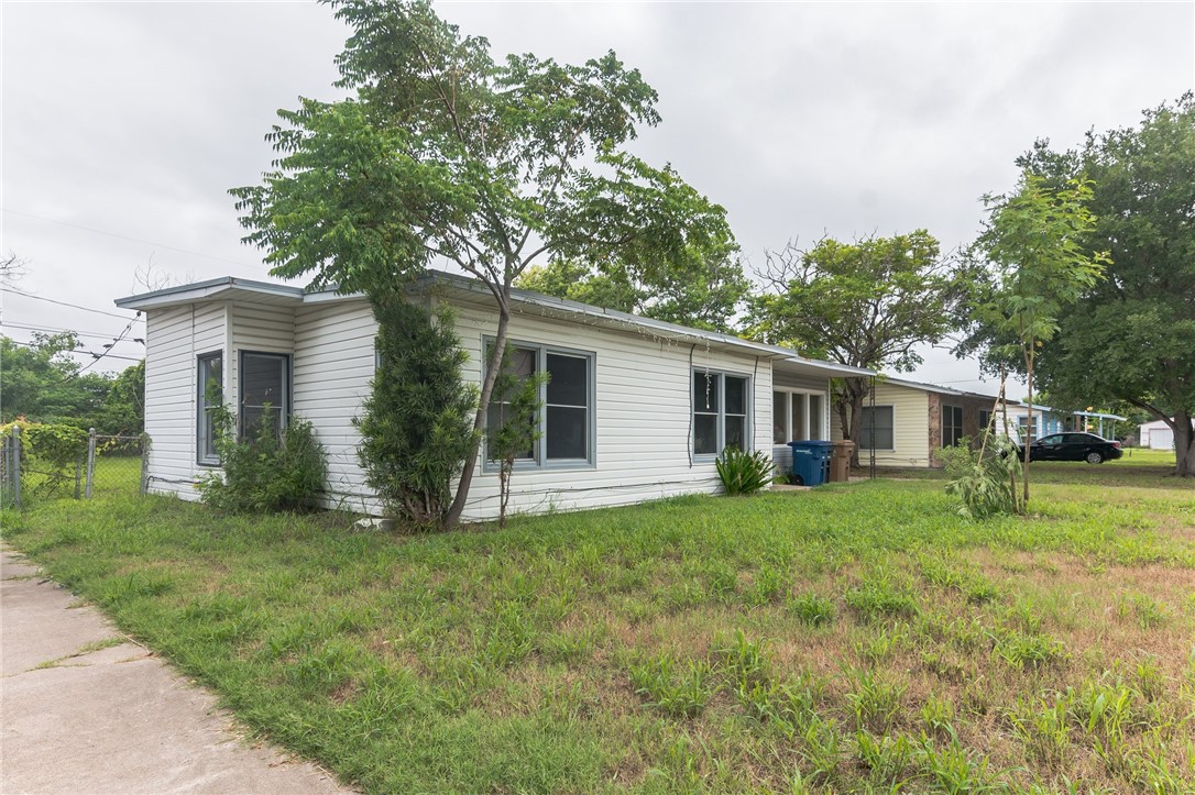 1509 Cambridge Drive Corpus Christi TX 78415