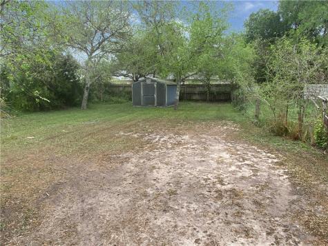 321 Voekel Avenue Orange Grove TX 78372
