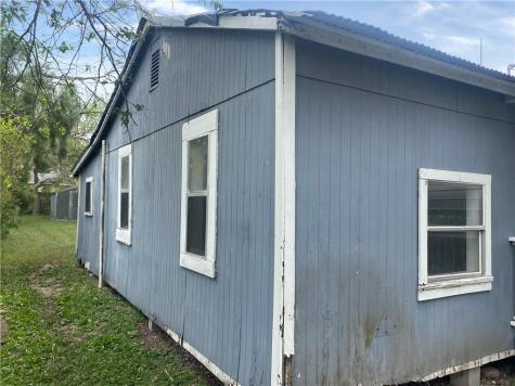 321 Voekel Avenue Orange Grove TX 78372