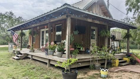 306 Paisano Drive George West TX 78022