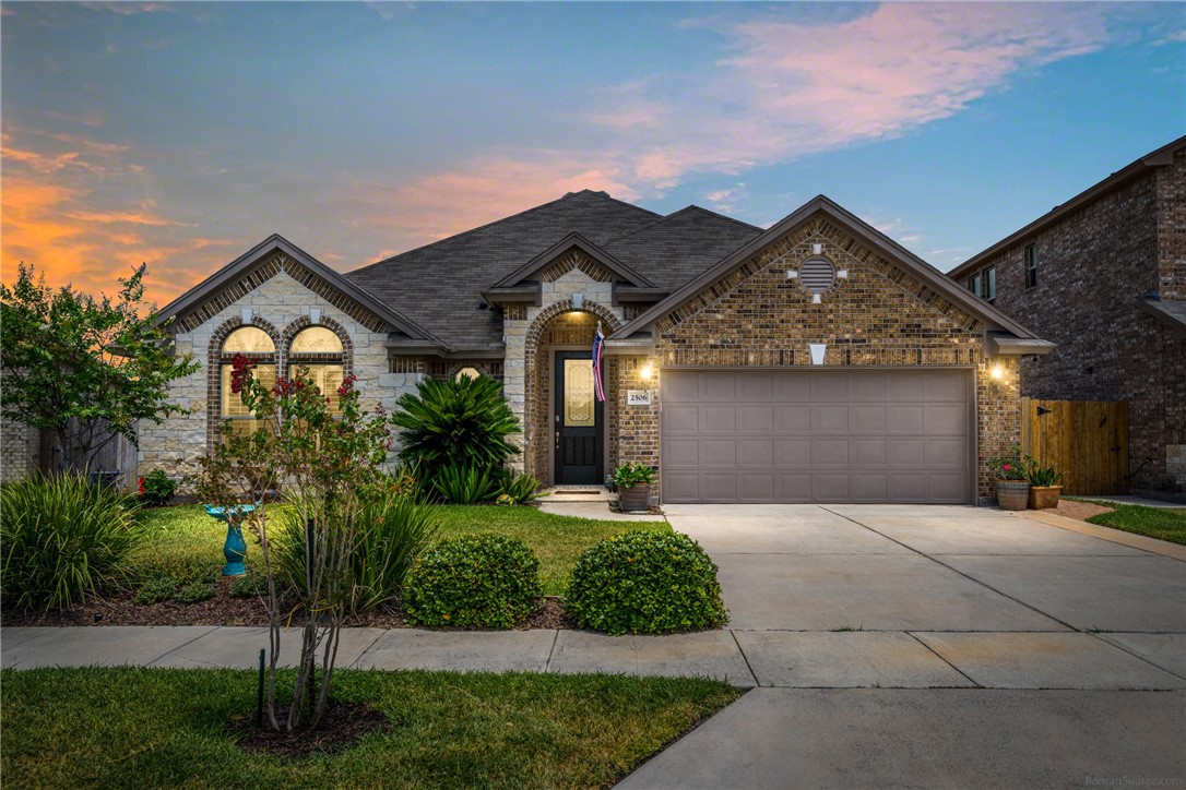 2506 Las Estrellas Street Corpus Christi TX 78414