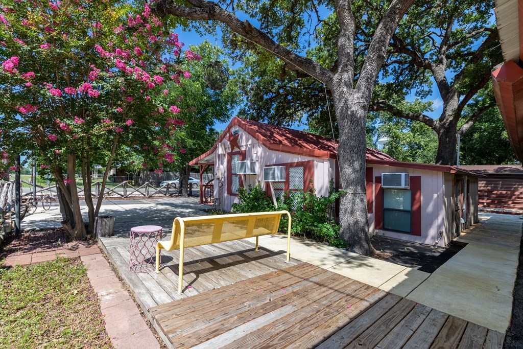 702 14th Street Bandera TX 78003