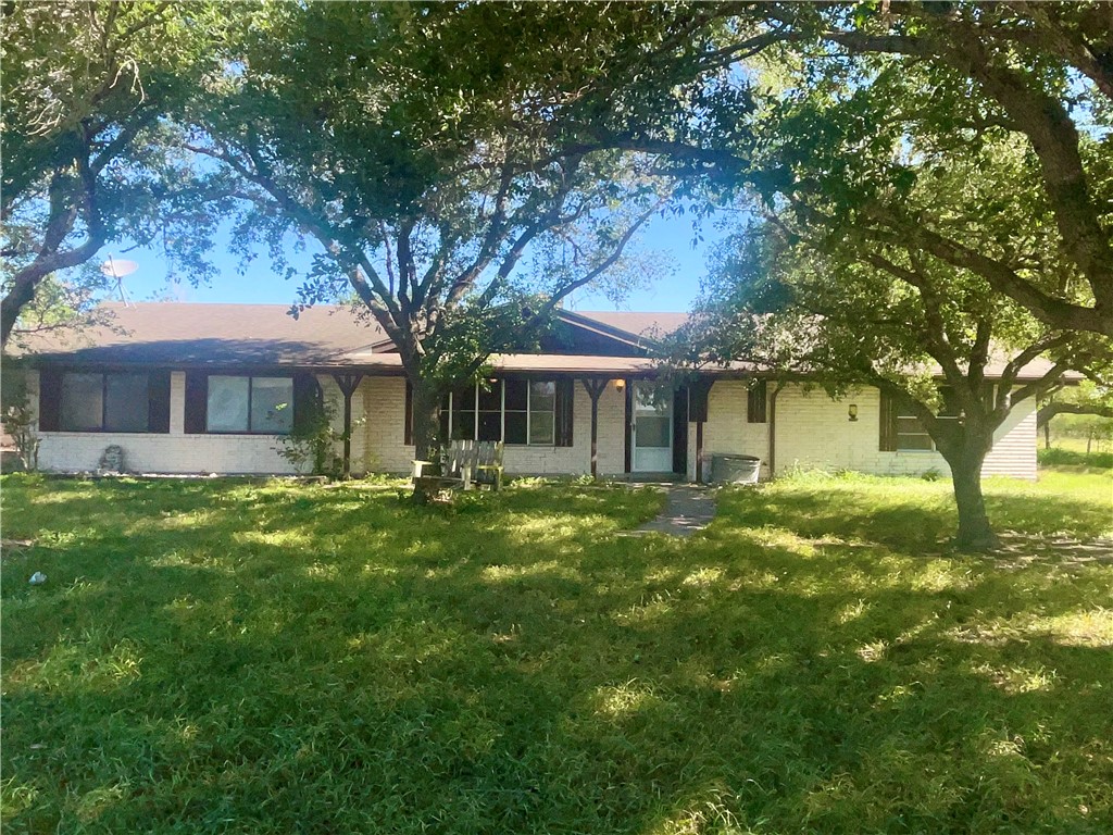 1058 County Road 511 Skidmore TX 78389