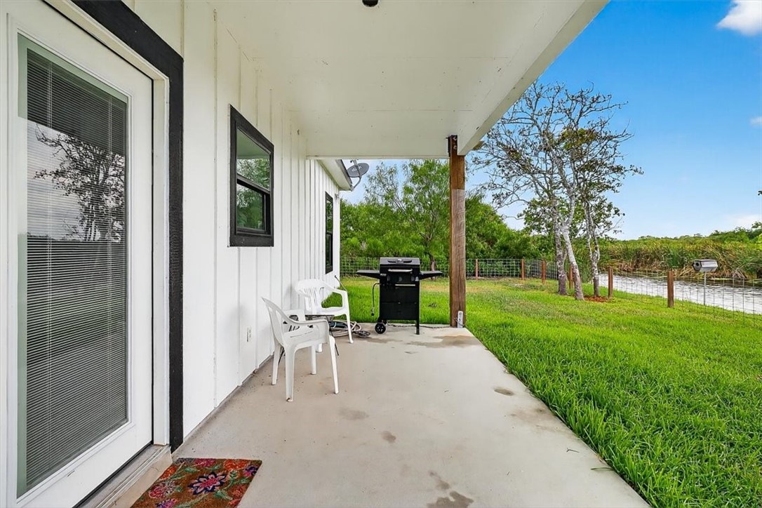478 Saint Charles W Rockport TX 78382