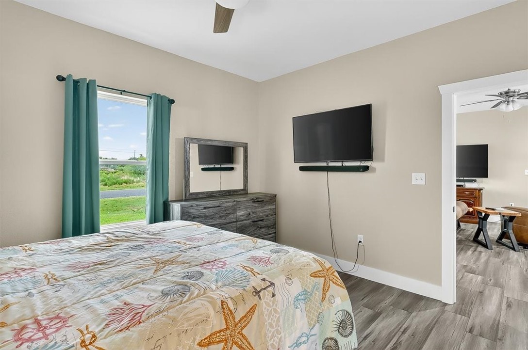 478 Saint Charles W Rockport TX 78382