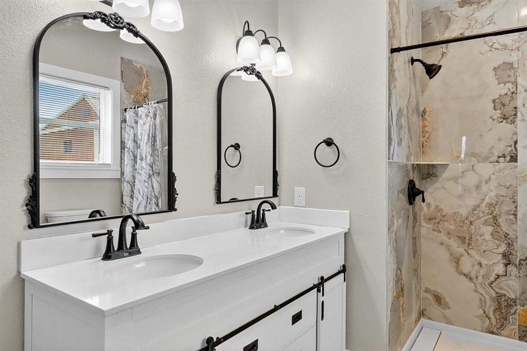 478 Saint Charles W Rockport TX 78382