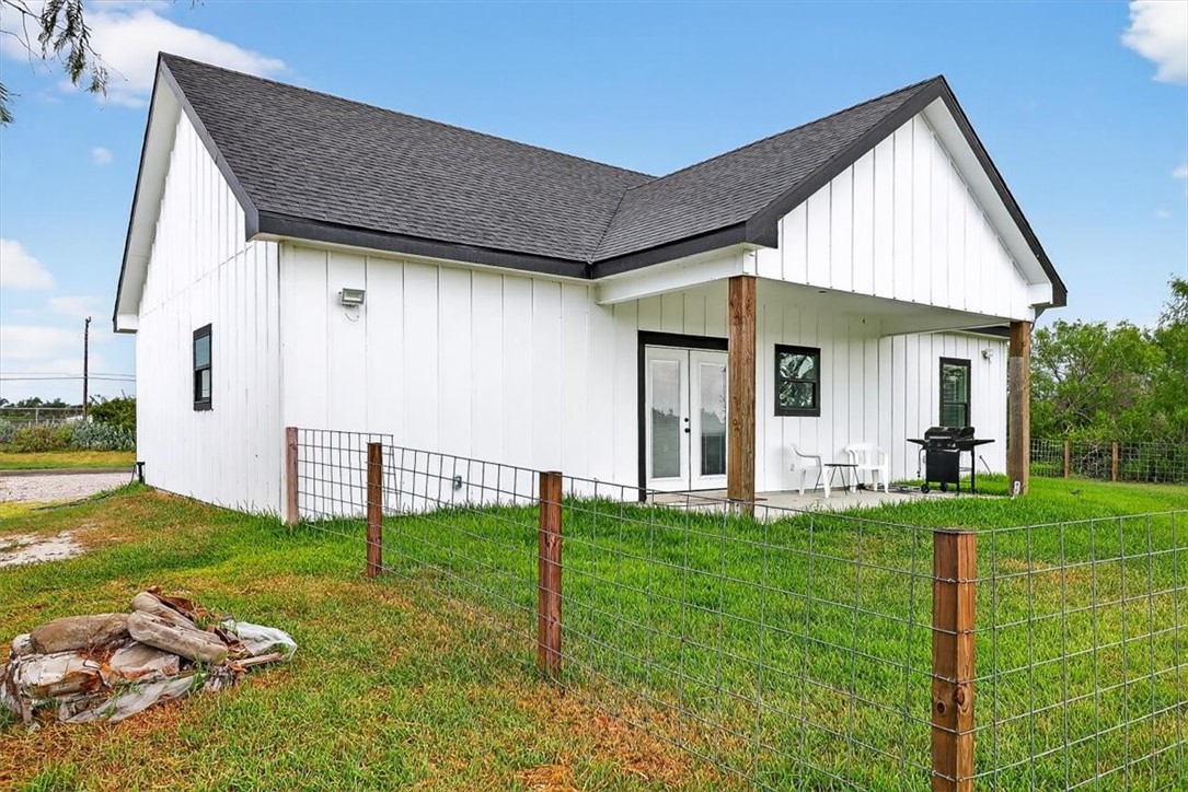 478 Saint Charles W Rockport TX 78382